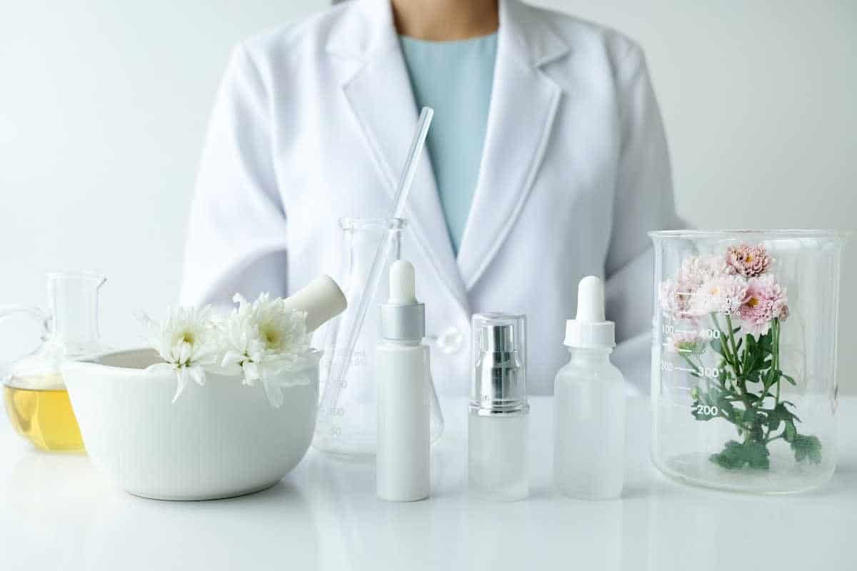 Beauty Ingredients from the Ocean: Nature’s Deepest Secrets for Glowing Skin