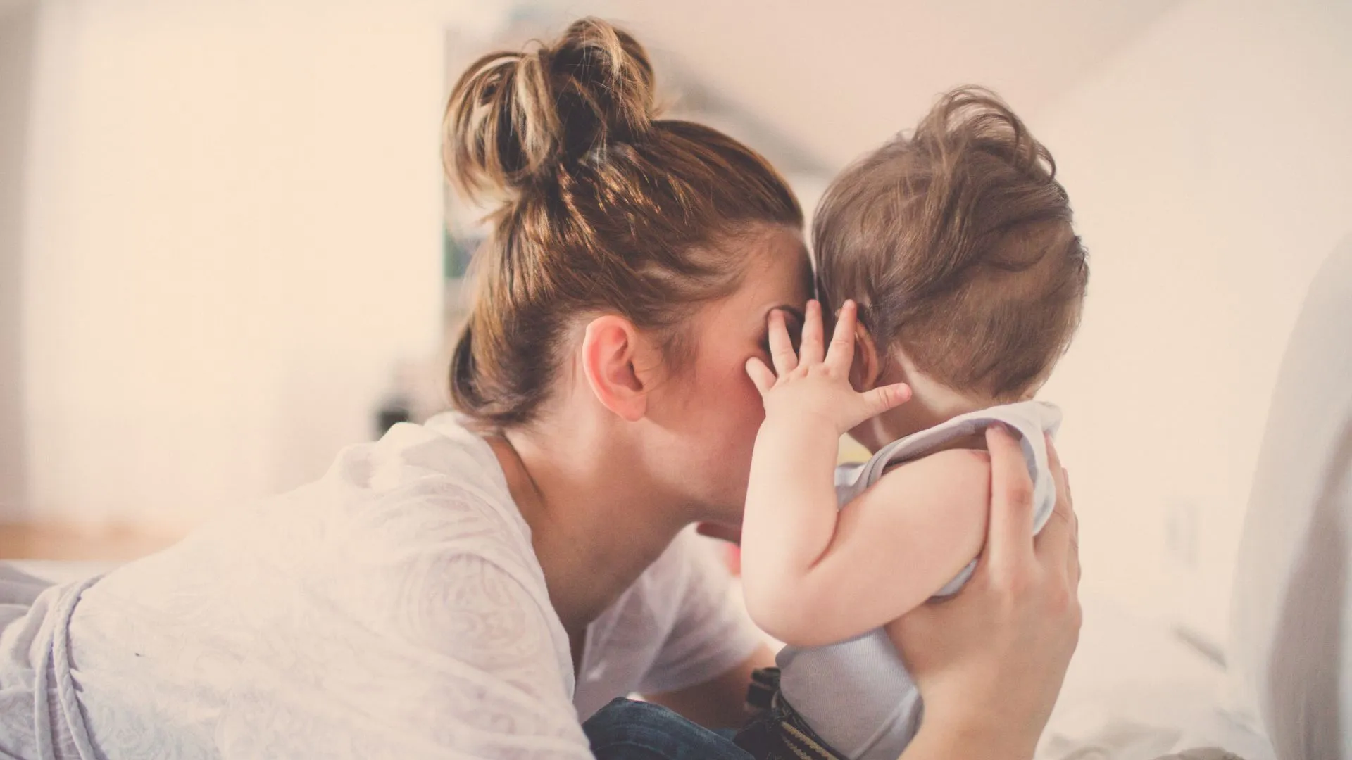 Motherhood & Me Time: The 10-Minute Reset Ritual
