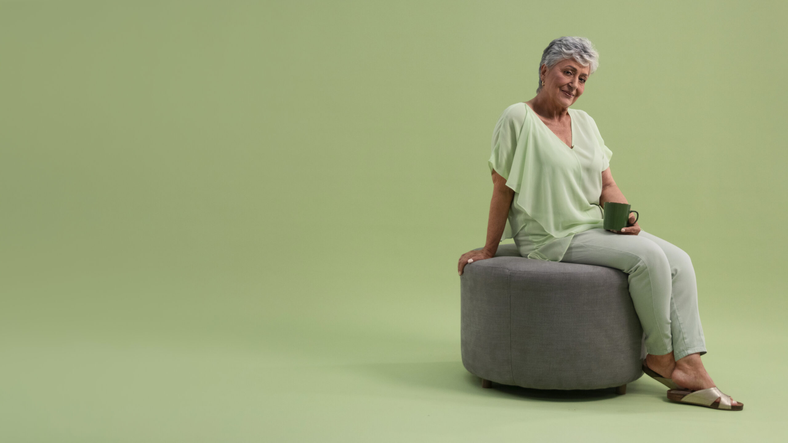 The Art of Letting Go: Finding Power in Simplicity After 50
