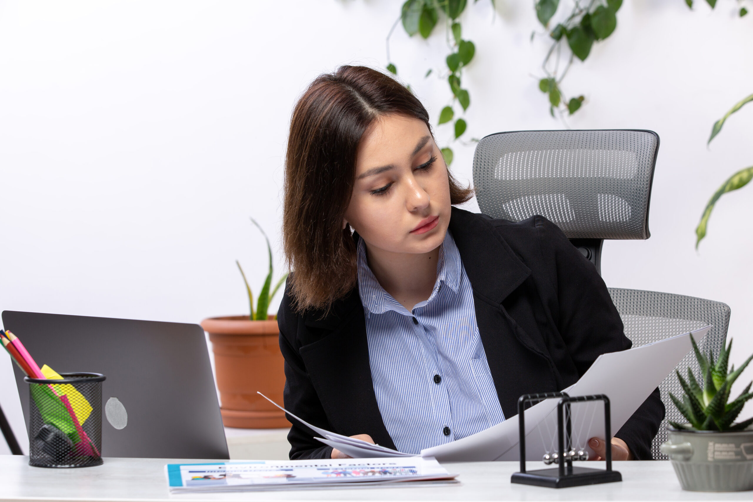 Why Rest Is Becoming a Competitive Advantage for Career Women in High Performance Work Environments