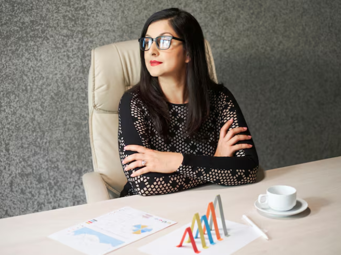 How Female Entrepreneurs Can Develop Business Ideas That Actually Work in Today’s Economy