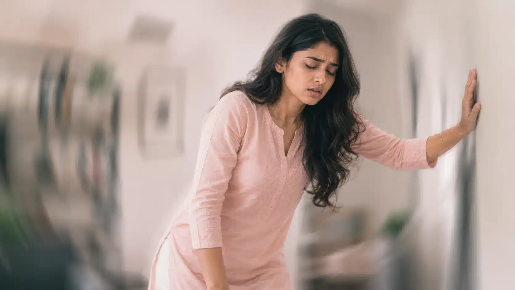 Feel Dizzy When Standing Up? A Simple Health Guide for Women
