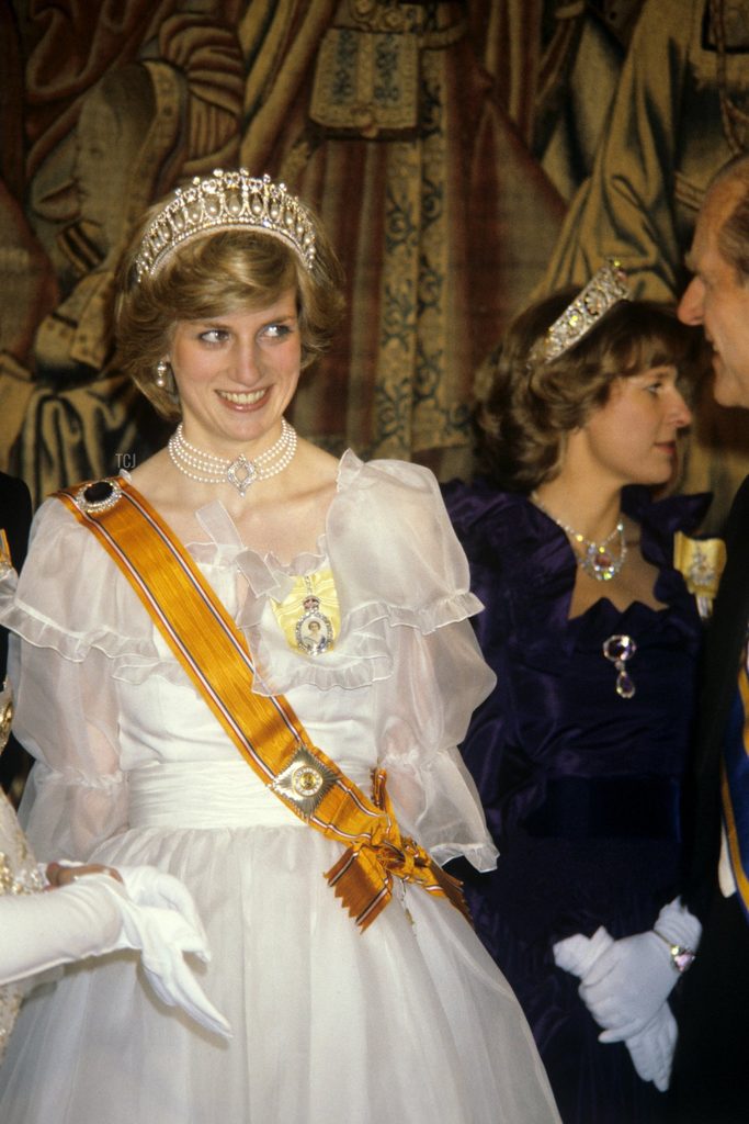 Queen Mary's Lover's Knot Tiara